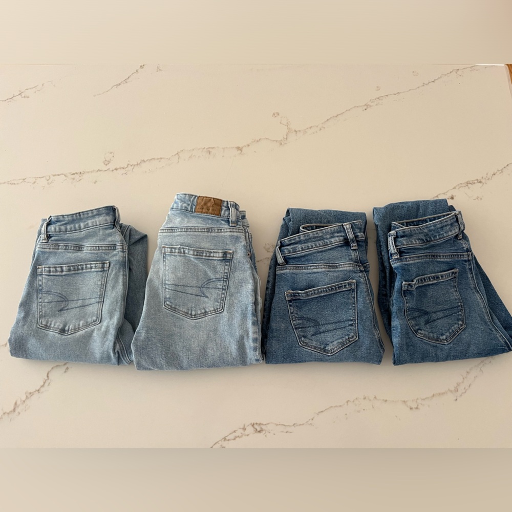 American Eagle Strigid Mom jeans - 4 pairs -Lot